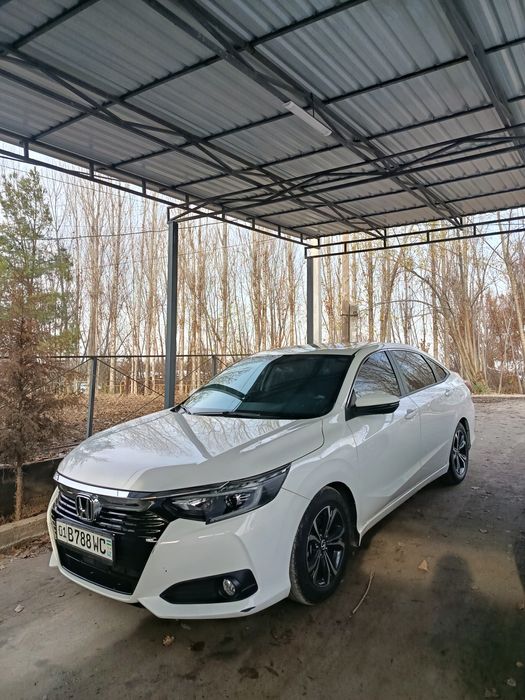 Honda krayder 1.0 turbo sotiladi