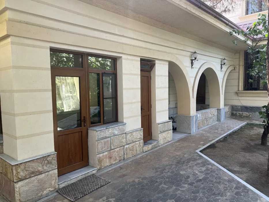 Сдаётся Евродом 10-соток на Военный Госпиталь Инха Институт / id8922 /