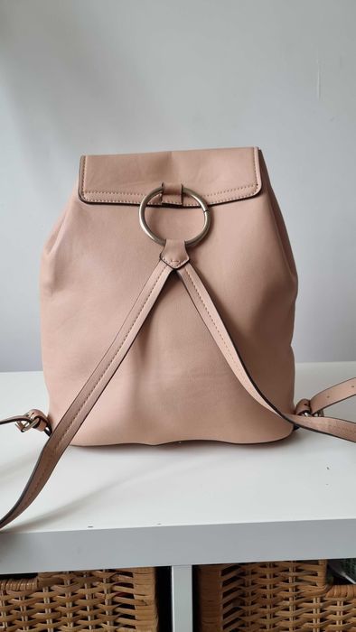 НОВА Кожена раница ZARA