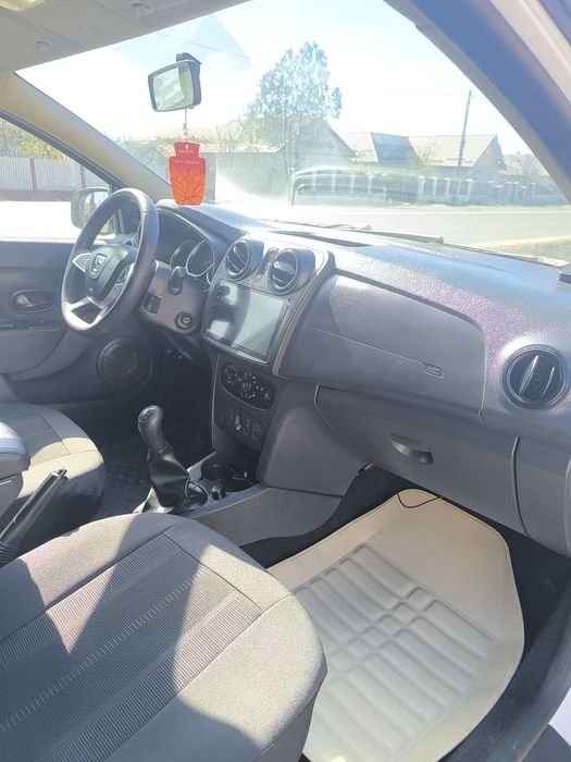Vând Dacia Logan 2