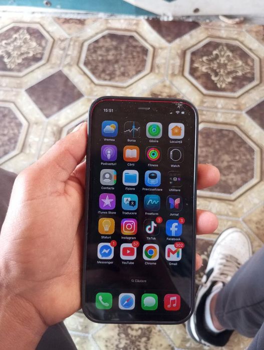 Iphone 12 simplu vând sau schimb doar pe atv
