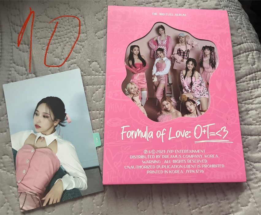 Twice албуми и кортички