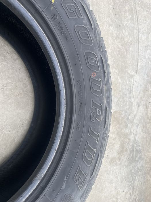 Шины комплект R18 Goodride