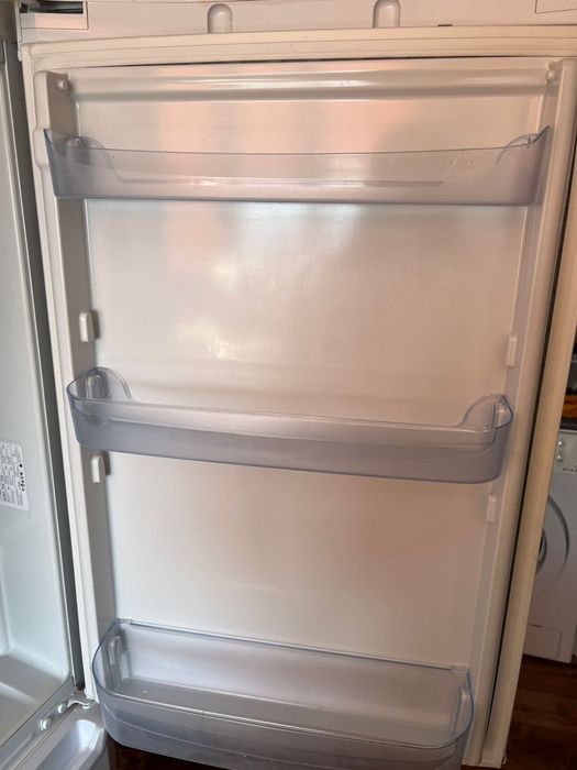 Продается Холодильник