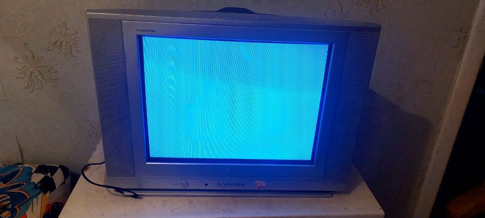 Продам телевизор. 1000тг