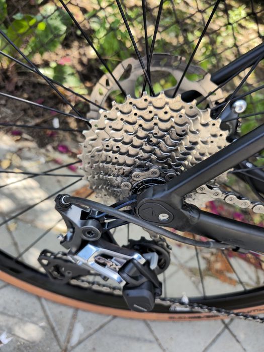 Canyon Endurance AL L размер 1х10 GRX Проходни оси Перфектно състояние Хидравлични дискови Shimano