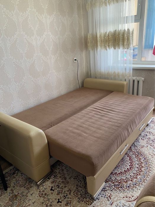 ДИВАН сатылады, таза, сынбаган жырылмаган