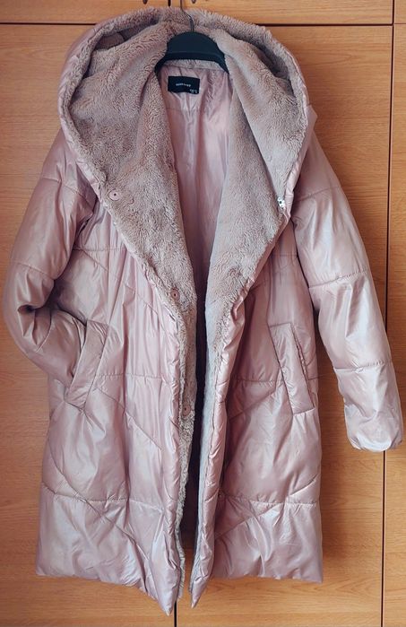 Капитонирано палто RESERVED