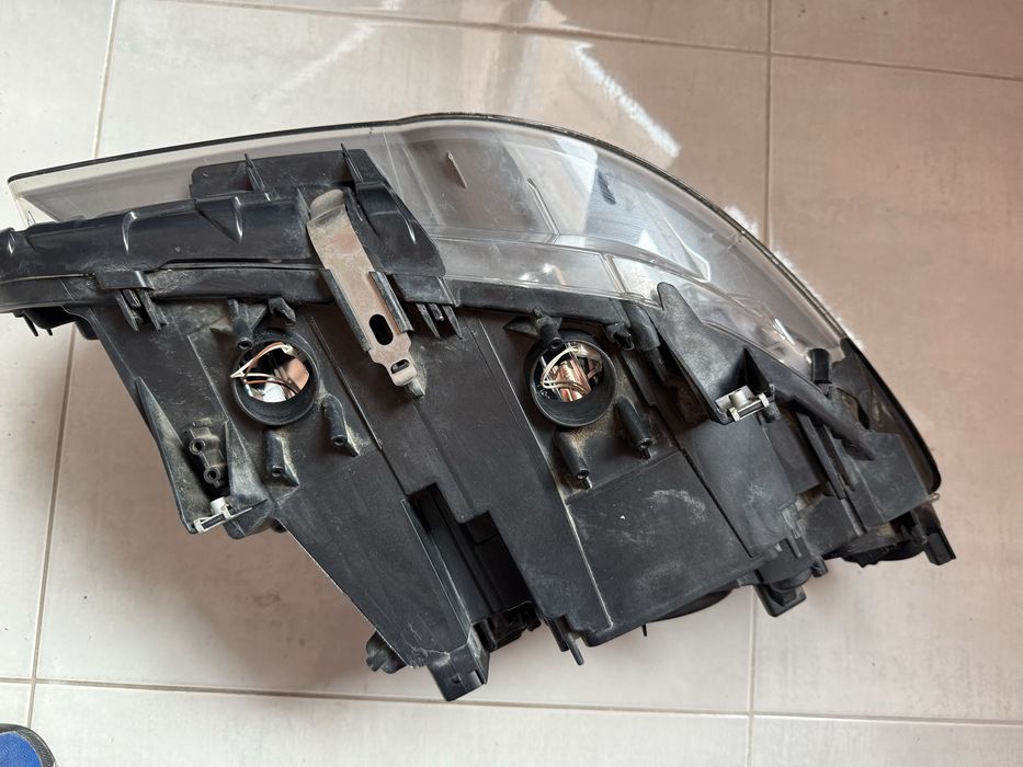 BMW F10 фар ляв bi-xenon завиващ оригинален