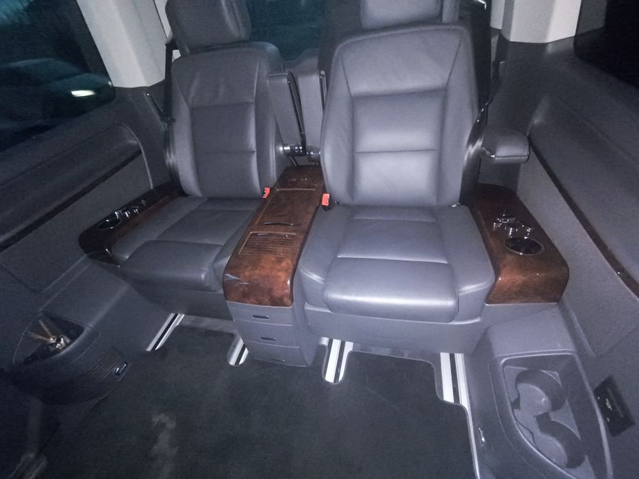 Vând Multivan BISSNIS mașina foarte rară 109000km