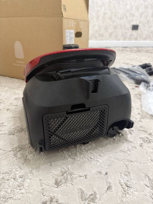 Пылесос Samsung новый в упаковке.