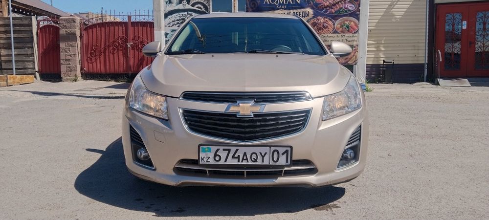 Шевроле Круз 1.6 2013г