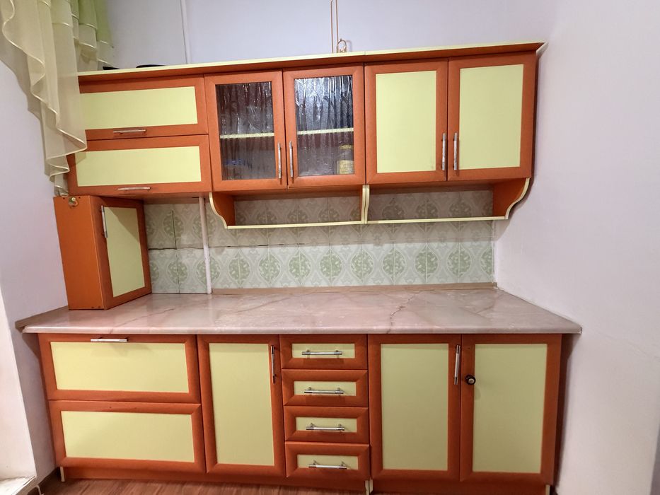Кухон. гарнитура