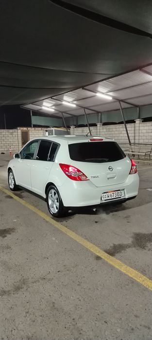 Прадтся Nissan tiida 1.6 2008 год