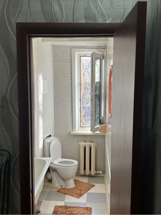 Продам Горького 71