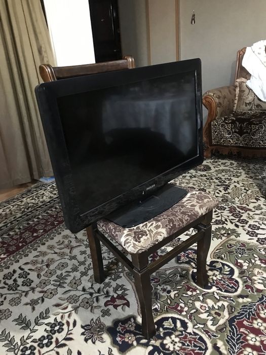 Срочна продам телевизор Philips model 32