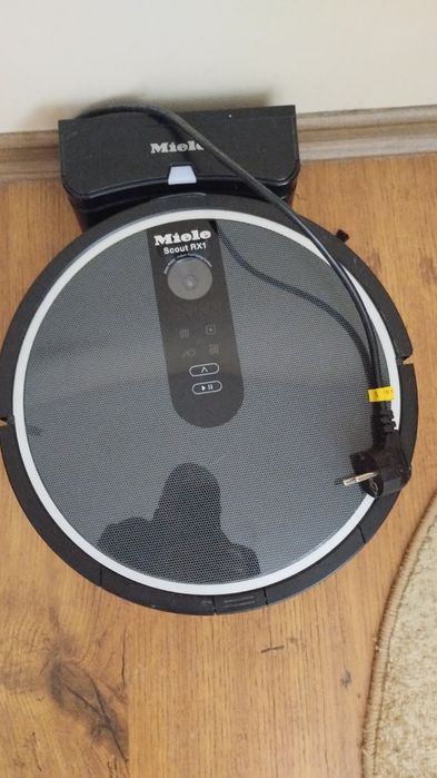 Прахосмукачка- робот MIELE