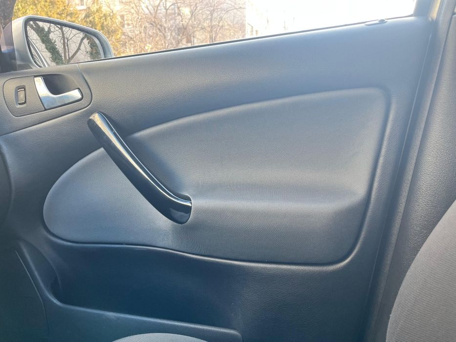 Retapitare plafon auto Seat / Audi / BMW / Skoda