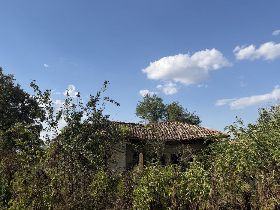 Продава се Къща в с. Маломир, Област Шумен - 4000 кв.м за 10 €/кв.м - Снимка #5