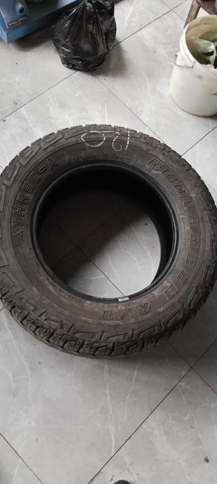 Продам шины Ленд круизер 200