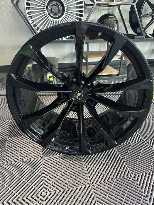 Jante originale Lamborghini Urus – R20