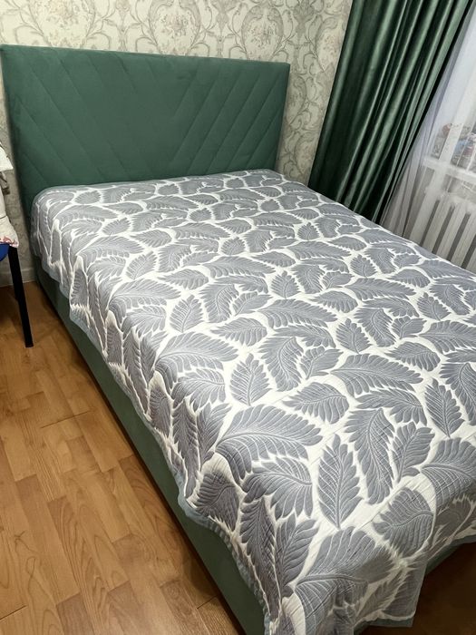 Продается кровать 140/200 с ортопед матрасом