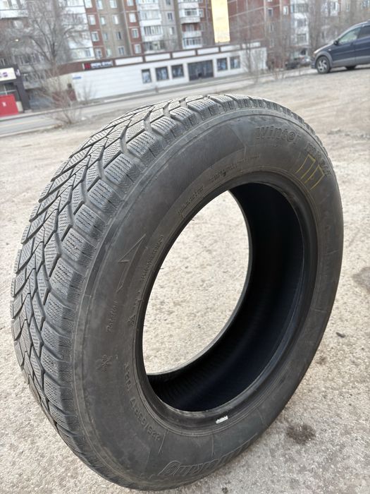 Продам автошины зимние 225/65/17