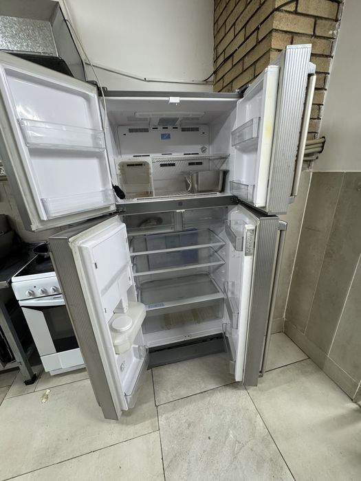 Продам холодильник  50 тыс