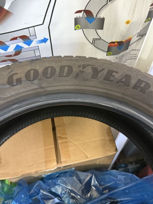 245 45R19 Goodyear all sezon