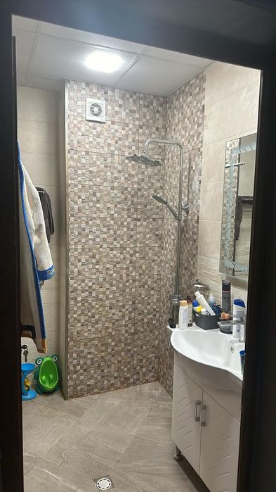 Продава се Тристаен апартамент в Плевен, Идеален център - 98 кв.м за 1480 €/кв.м - Снимка #10