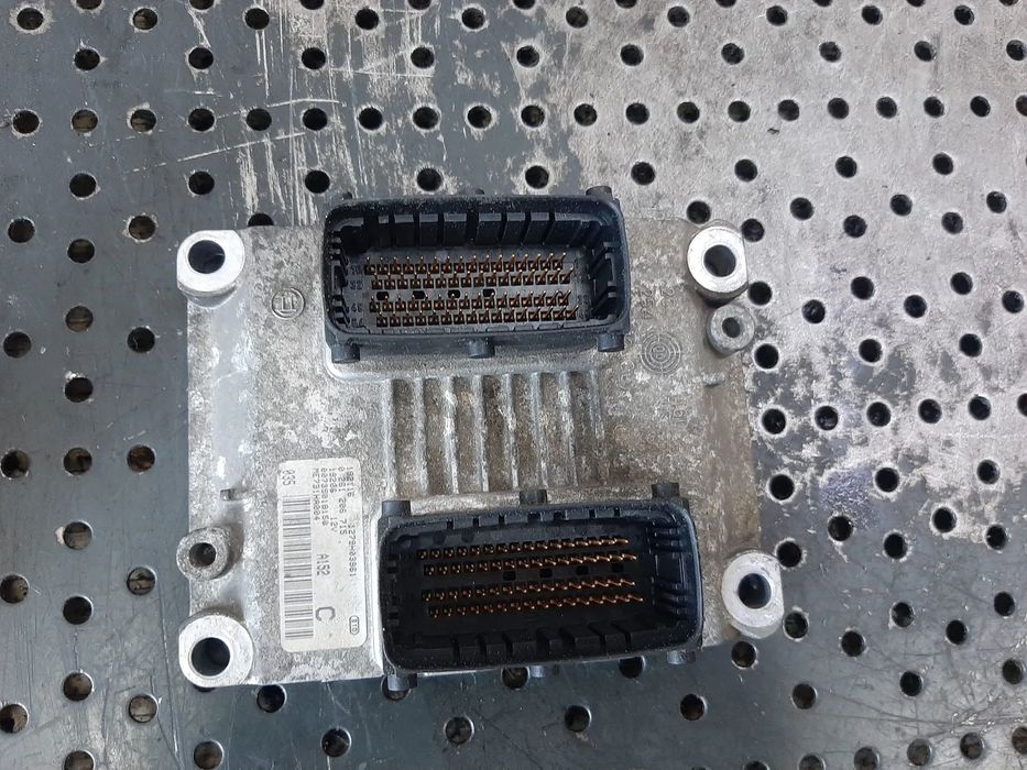 ecu calculator motor 1.6 b ar32104  alfa romeo 147 1279h03961  0261206715