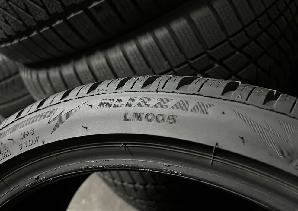 225/40/18 Bridgestone зимни гуми