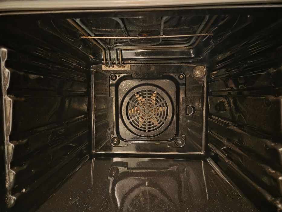 Vand cuptor electric Hansa