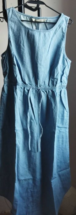 Продавам рокля деним