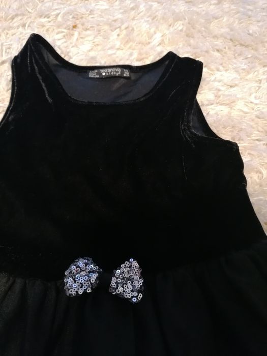 Rochita superba fetita 10-11 ani si gecuta H&m. In stare excelenta.