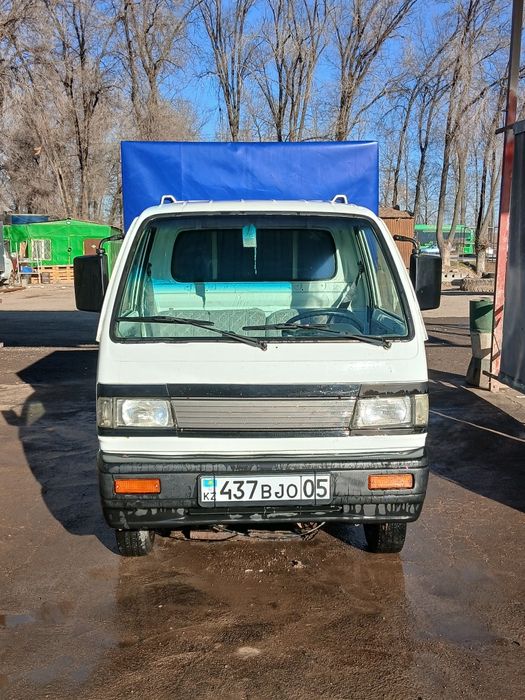 Лаво дамас на ходу