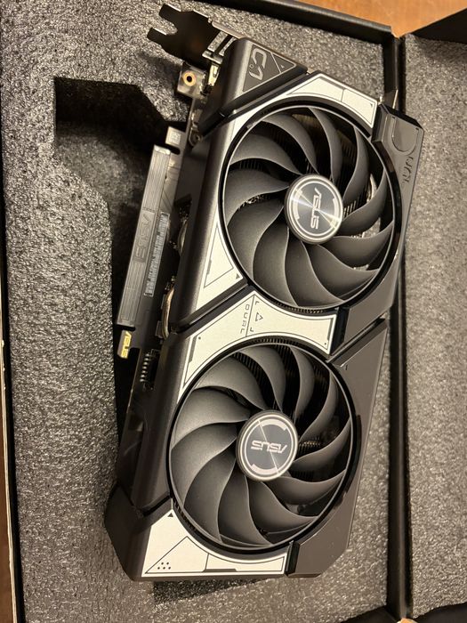 Placa Video ASUS DUAL RTX 5060 Ti OC, 8GB GDDR7 , garantie eMag