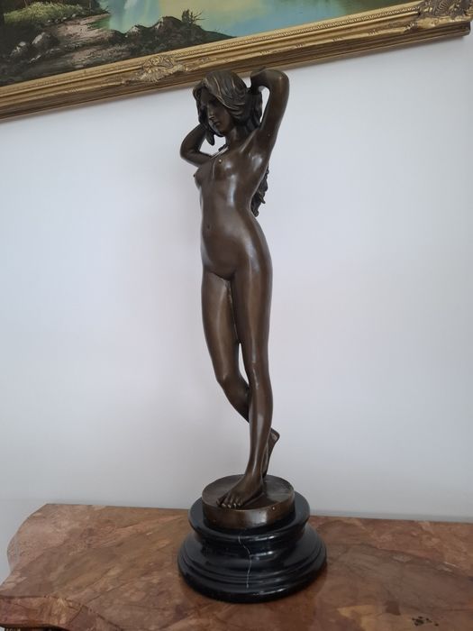 Statuie din bronz semnata 75 cm