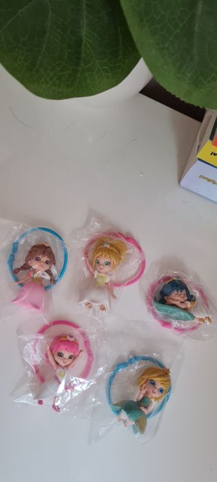 Плюшени ленивци и Magiki