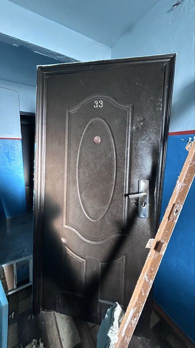 Дверь б/у, 5000тг