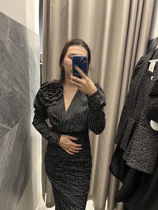продам платье шикарное