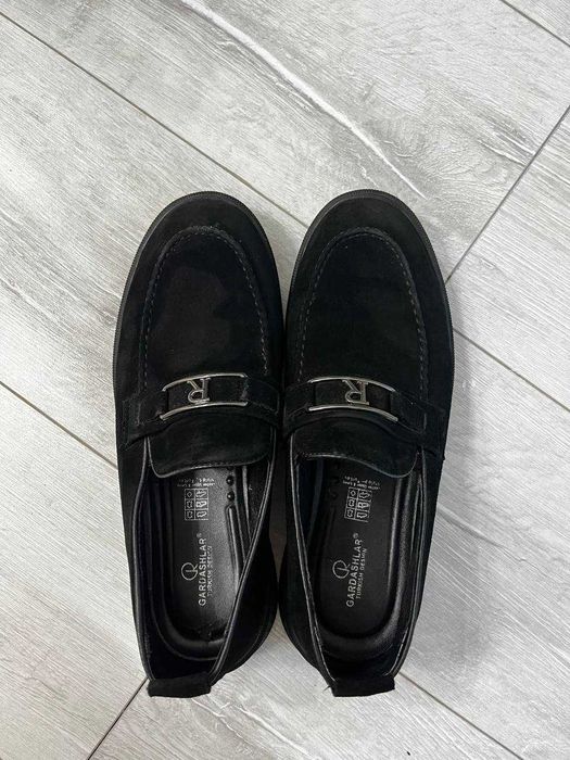 Замшевые туфли новые