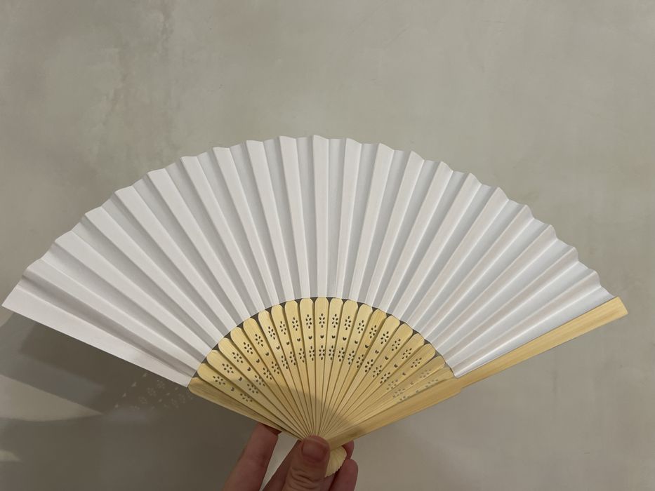 25 броя сватбени ветрила