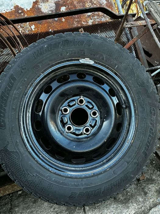 Зимни гуми  с джанти 196/65R15 WINTER DRIVE 2