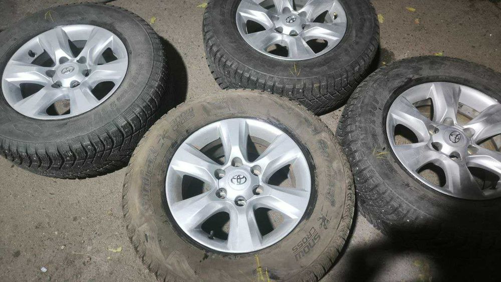 Диски R17 6x139.7 оригинал на Toyota Hilux Prado120/150 Lexus GX 470
