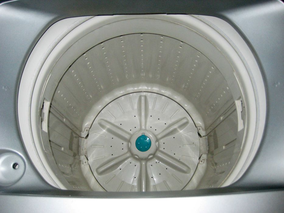 Стиральный машина SAMSUNG 6кг оригинал идеальном рабочим состоянии!