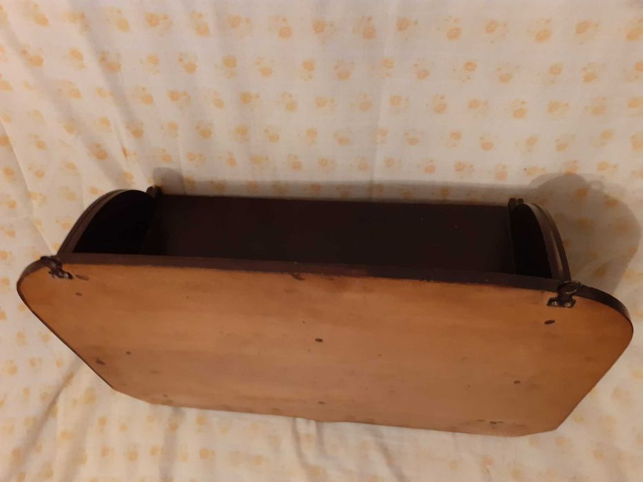 Etajera pictata manual