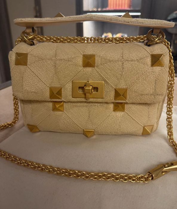 Чанта Valentino Garavani Roman Stud от рафия“