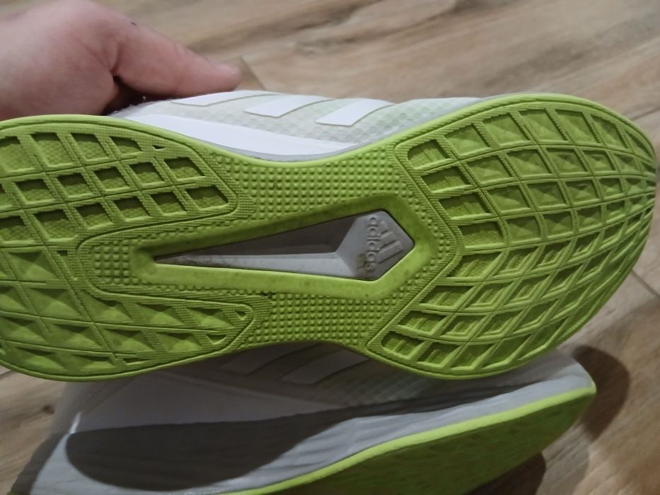 Адидас оригинални 44