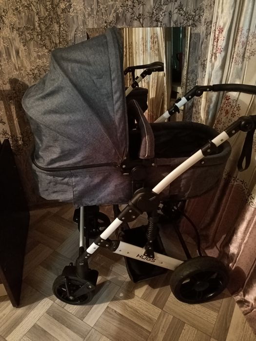 Детская коляска Hugs 3в1